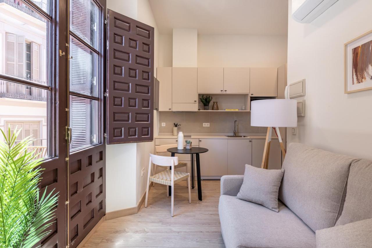 Apartamentos Líbere Málaga la Merced Exterior foto